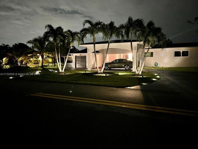 11345 SW 109th Ave in Miami, FL - Foto de edificio - Building Photo