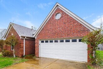 50 Steffani Dr in Southaven, MS - Foto de edificio - Building Photo