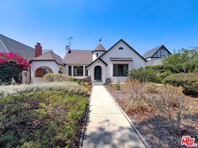 property at 1119 Geneva St