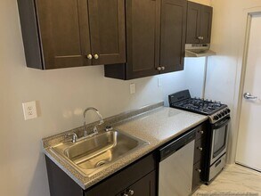 224 Kelton St, Unit 1 in Boston, MA - Building Photo - Building Photo