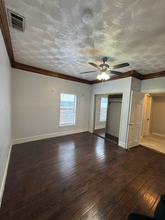 5639 Santa Fe Ave in Dallas, TX - Building Photo - Building Photo