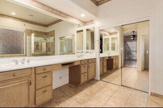 1679 E Hearne Way in Gilbert, AZ - Building Photo - Building Photo