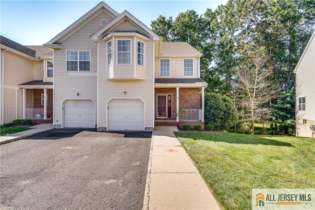 9 E Burgess Dr in Piscataway, NJ - Building Photo