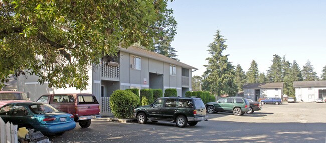 5304 San Francisco Ave SW in Lakewood, WA - Building Photo - Building Photo