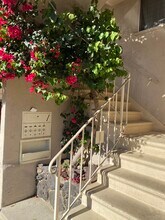 1173 N Curson Ave, Unit 7 in West Hollywood, CA - Foto de edificio - Building Photo