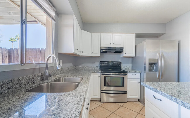 6405 S El Camino Dr in Tempe, AZ - Building Photo - Building Photo