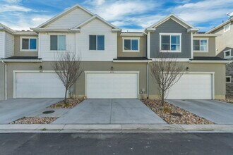 409 N 360 W in Vineyard, UT - Building Photo - Building Photo