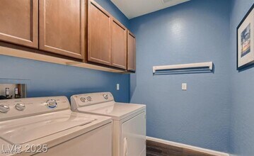 7714 Sagamore Bay Ct in Las Vegas, NV - Building Photo - Building Photo