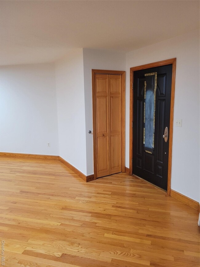 60-06 172nd St in Queens, NY - Building Photo - Building Photo