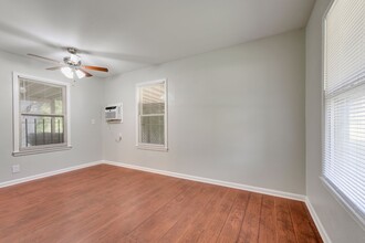 138 Mc Dougal Ave in San Antonio, TX - Building Photo - Building Photo