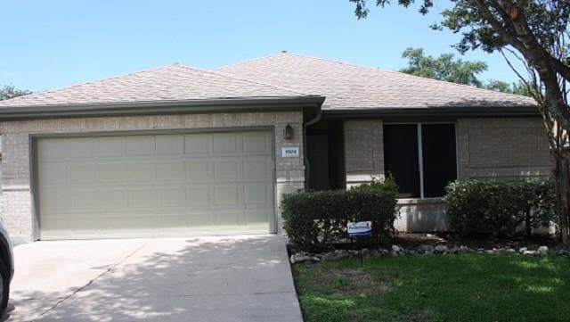 8104 Hawick Dr in Round Rock, TX - Building Photo - Building Photo