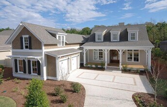 73 Hampton Lake Dr in Bluffton, SC - Building Photo - Building Photo