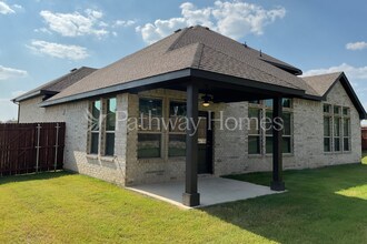 1002 Stillmeade Dr in Midlothian, TX - Building Photo - Building Photo
