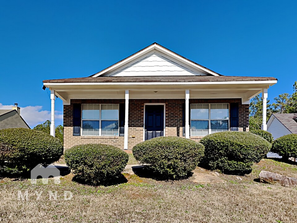 3940 Cypress Pointe Dr in Union City, GA - Building Photo