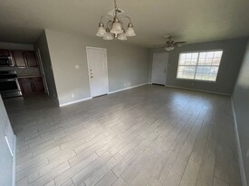 4306 Elms Run Cir in Killeen, TX - Building Photo - Building Photo