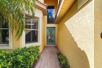 20330 Ardore Ln in Estero, FL - Foto de edificio - Building Photo