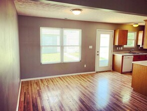 7016 Osprey Ridge Dr in Louisville, KY - Building Photo - Building Photo