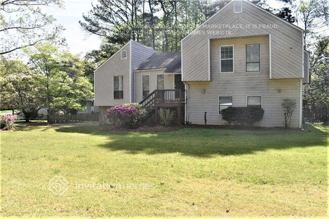 property at 1840 Ardsley Dr NE
