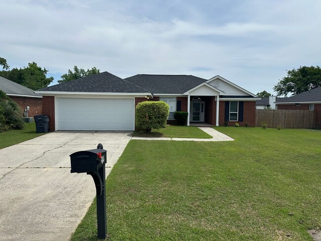 property at 125 Summerfield Cir