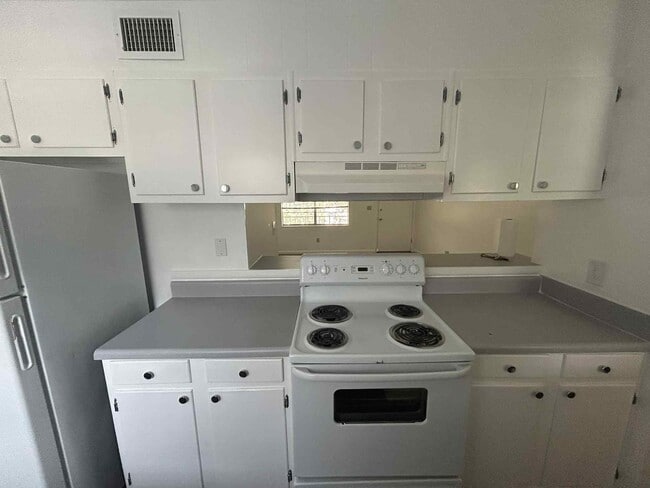 Cedar Trace Apartments