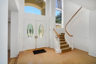 25339 Prado De Los Arboles in Calabasas, CA - Building Photo - Building Photo