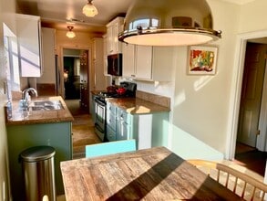 1710 Clearview Rd in Santa Barbara, CA - Building Photo - Building Photo