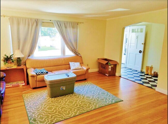 16 Caltha Rd, Unit 16 in Boston, MA - Building Photo - Building Photo