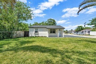 1445 NW 6th Ave in Fort Lauderdale, FL - Building Photo