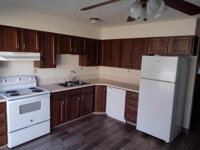 property at 871 1st St