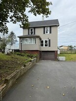 930 Lt J G Brender Hwy in Bethel, NY - Building Photo