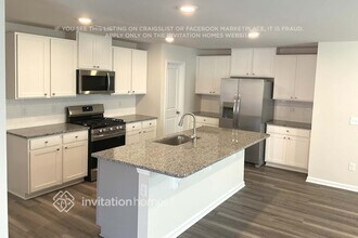 121 Hazelnut Wy in Statesville, NC - Foto de edificio - Building Photo