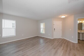11229 Black Forest Trail in Riverview, FL - Building Photo - Building Photo
