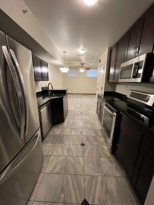 2020 N Calvert St in Baltimore, MD - Building Photo