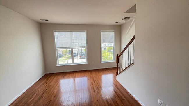 15616 John Diskin Cir in Woodbridge, VA - Building Photo - Building Photo