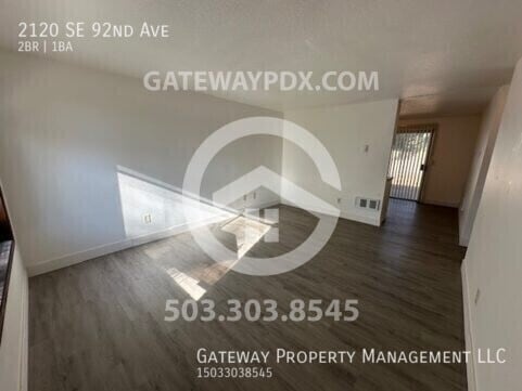 2120 SE 92nd Ave in Portland, OR - Building Photo - Building Photo
