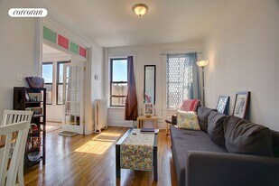 511 W 169th St in New York, NY - Building Photo