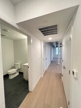 141 Christopher Columbus Dr in Jersey City, NJ - Building Photo - Building Photo