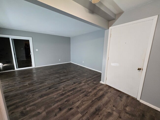 1332 S 14th St, Unit C1 in St. Charles, IL - Building Photo - Building Photo