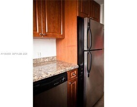 1300 Moffett St in Hallandale Beach, FL - Building Photo - Building Photo