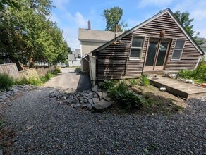688 Middle St in Bath, ME - Building Photo - Building Photo