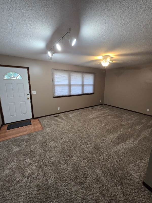 1123 Starview Ln in Lincoln, NE - Building Photo - Building Photo