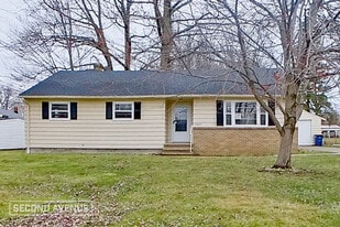 2529 W 16th St in Ashtabula, OH - Building Photo