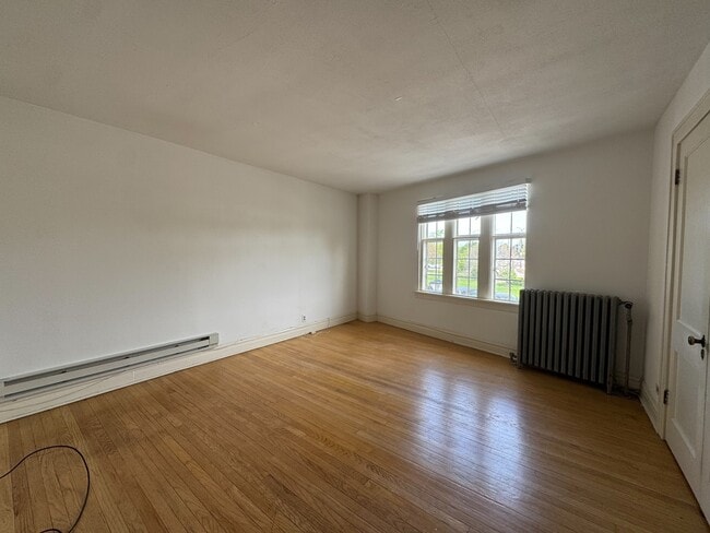 28W579 Stafford Pl in Warrenville, IL - Building Photo - Building Photo
