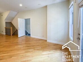 3247 N Seminary Ave in Chicago, IL - Building Photo - Building Photo