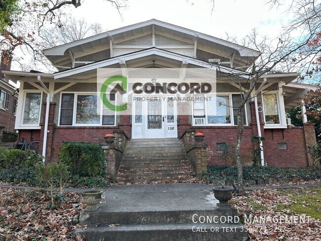 108 S Park Dr in Greensboro, NC - Building Photo - Building Photo