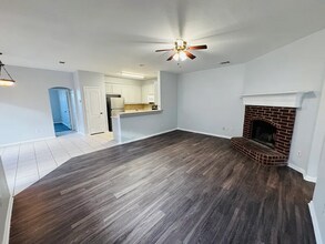 5728 Swords Dr in Fort Worth, TX - Building Photo - Building Photo