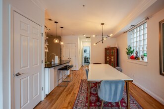 2801 Connecticut Ave NW, Unit #16 in Washington, DC - Foto de edificio - Building Photo