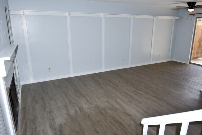 4908 Oak Blf in Mesquite, TX - Building Photo - Building Photo