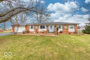 7274 Kimberly Ln in Plainfield, IN - Building Photo