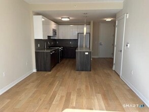 401 Atlantic St in Stamford, CT - Building Photo - Building Photo